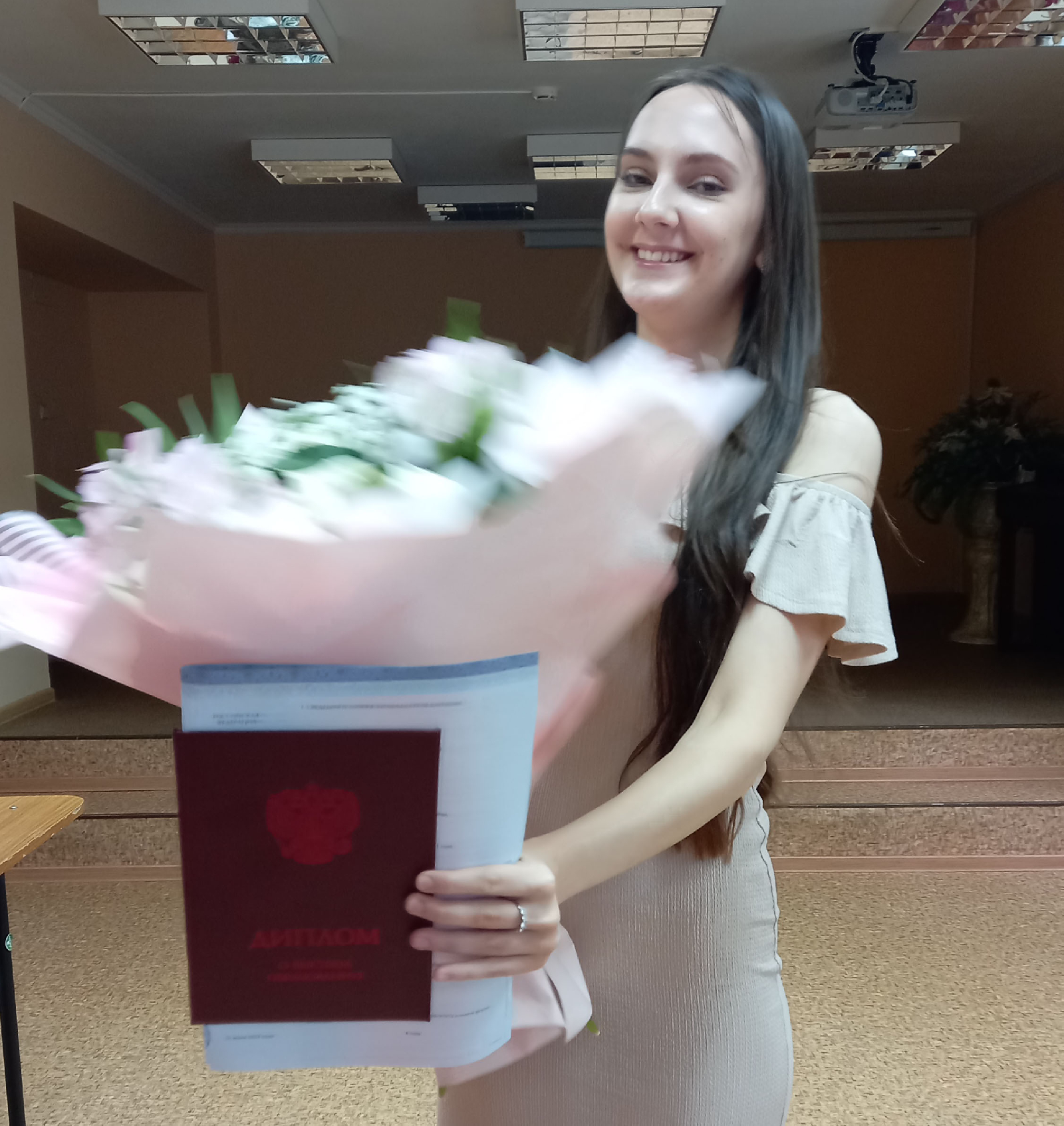 25 июля прошло вручение дипломов бакалавра выпускникам профиля «Изобразительное искусство».